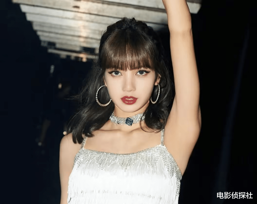 Lisa彻底凉了!个人账号被清除,两大品牌方删除她的物料