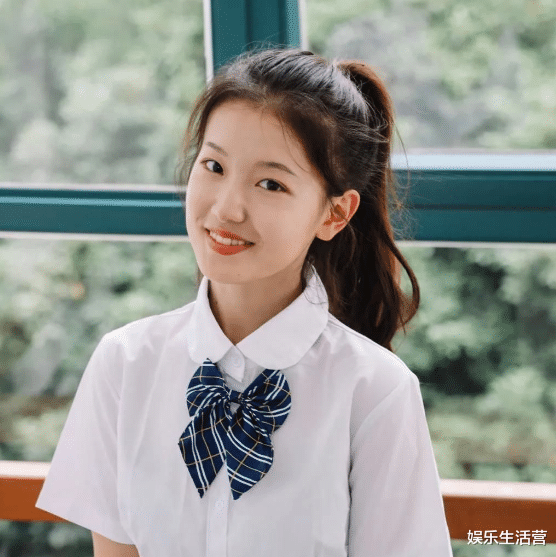 杨天真|孟羽童简历曝光，成求职模板，有错字资质一般，董明珠被指眼光差