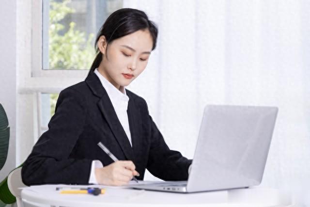 职场中最让人受不了的七种同事，尽量远离他们，否则你会很难受
