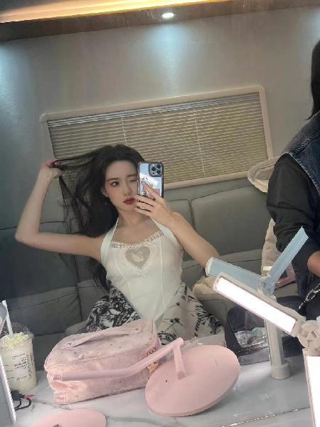 杨超越|杨超越孟子义张雨绮成团，最新养眼综艺get