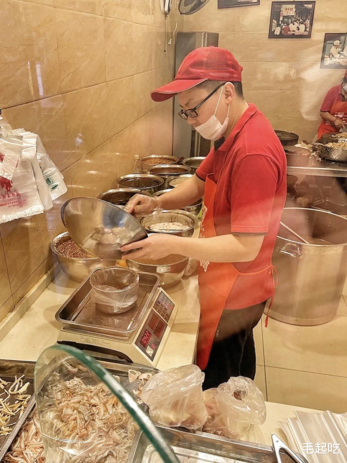 成都|成都39年传统凉菜，“足拜子肺片”84元一斤，麻辣浓郁，生意火爆！