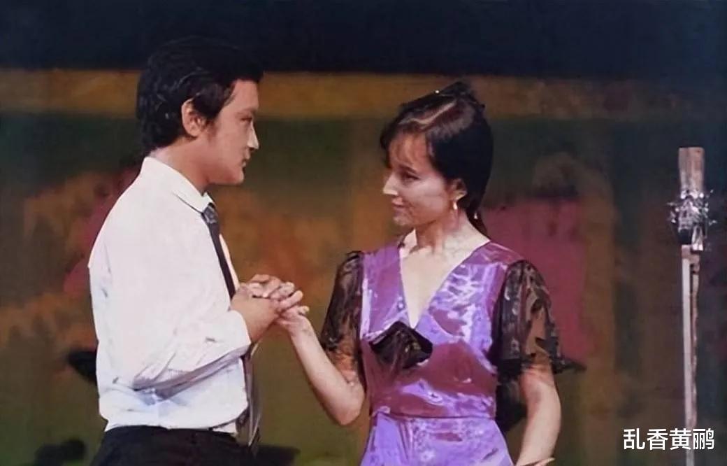 陈晓旭和欧阳奋强的22张合影，当年的“宝黛”有多漂亮，多般配