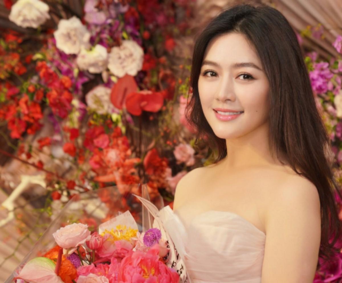 田海蓉|亿万富豪徐明：病死狱中8年后，明星妻子田海蓉和女儿过得如何？