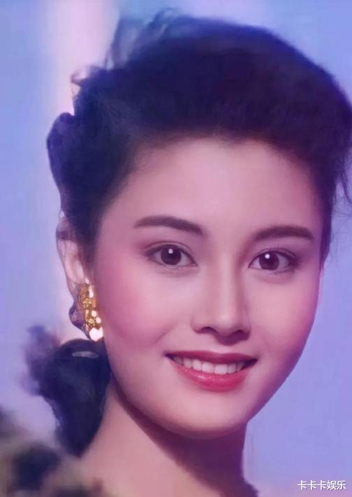 这一次,重病在床的李嘉欣,让我们看到了什么叫“现世报”!