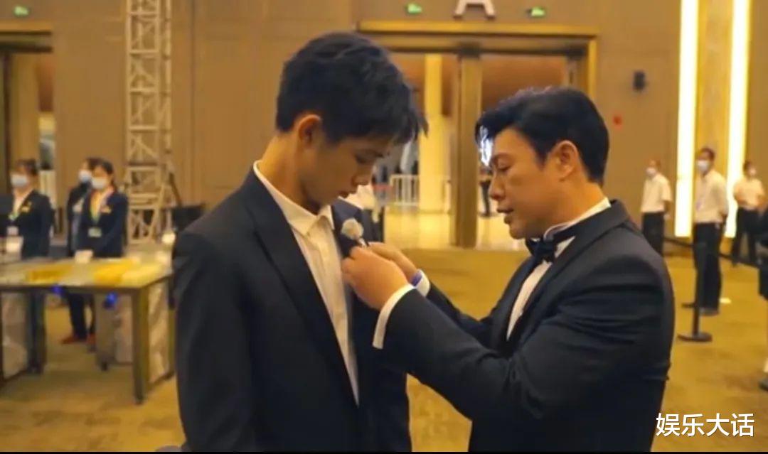 张颂文|北影节红毯，成张颂文人品照妖镜，谁心机，谁蹭热度，全照出来了