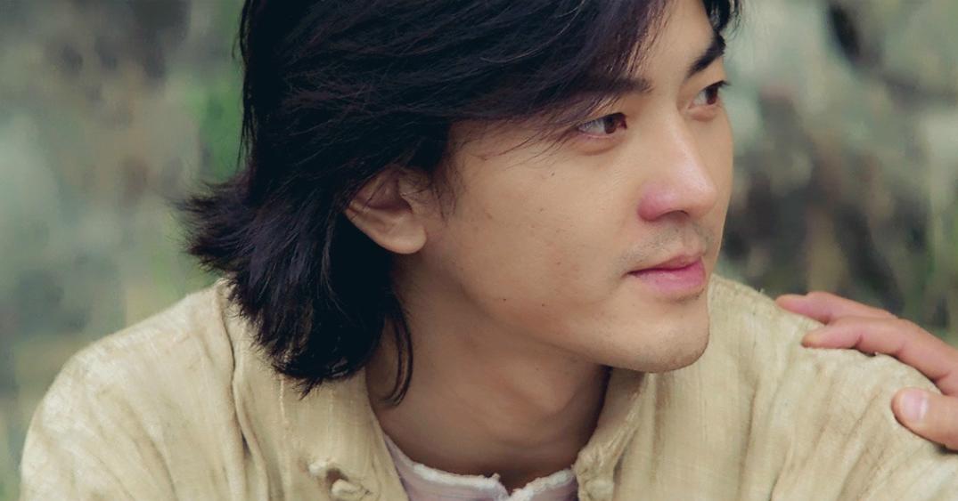 郑伊健婚后多年无子,首谈丁克原因:人生太苦,不想让孩子受罪