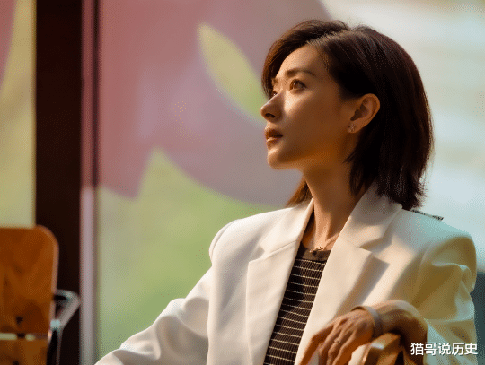 文员|《女士的品格》:通过几个职场女性,让大家感受他们的魅力