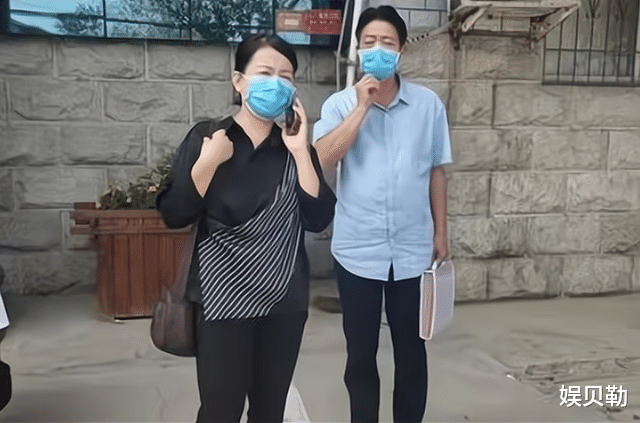 许敏直播间唱歌,选的歌很妙,总结了现状以及对未来的憧憬