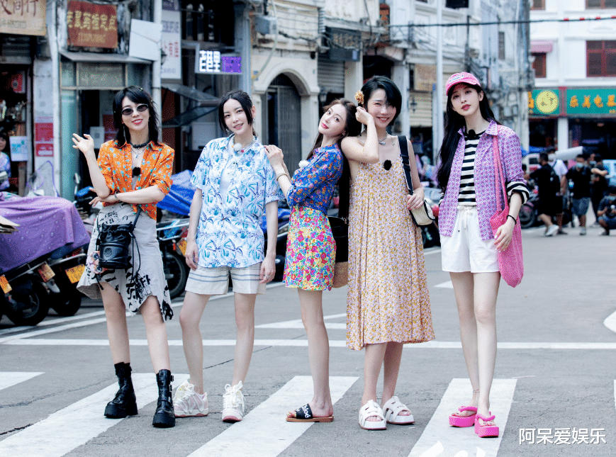 我们的客栈|《我们的客栈》首播失利,强捧新人,没礼貌占C位人缘尽失!