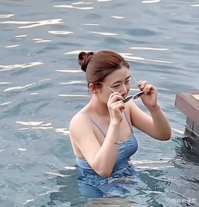 福原爱与新欢鸳鸯戏水!儿子被判给江宏杰后,放飞自我准备二婚