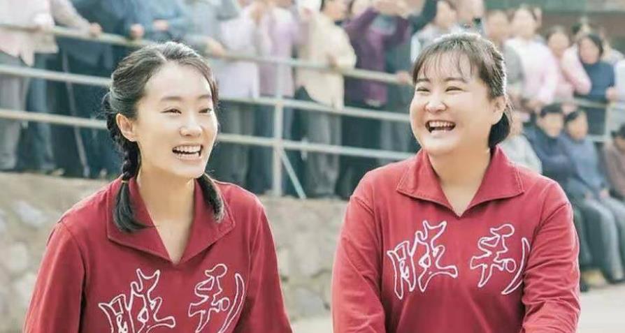 张雨绮|承诺兑现!40岁贾玲暴瘦50斤,疑受张小斐刺激