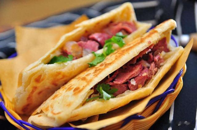 驴肉火烧|几年前风靡全国的驴肉火烧，为何被打入“冷宫”了？是变难吃了吗