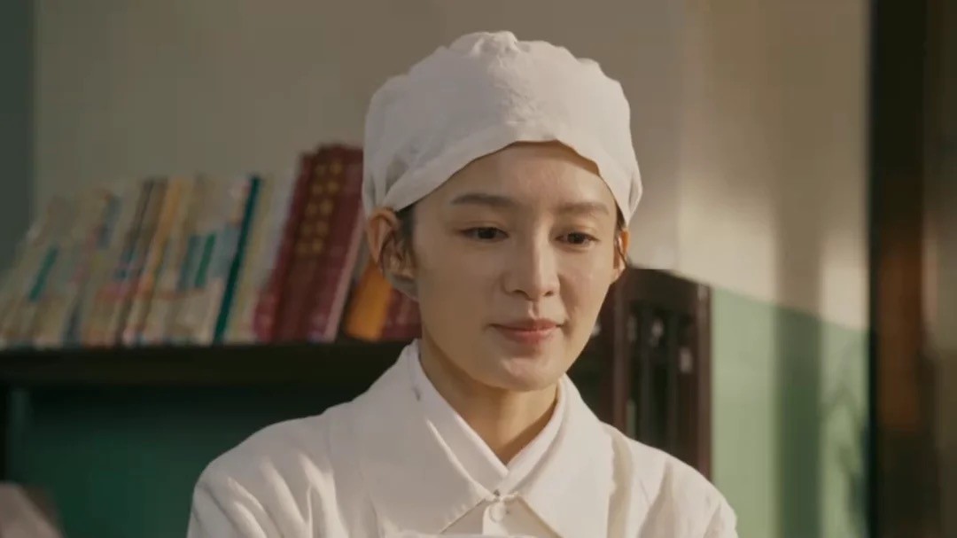 李沁|一碗西红柿鸡蛋面,将李沁在《梦海》里的窘境,体现得淋漓尽致