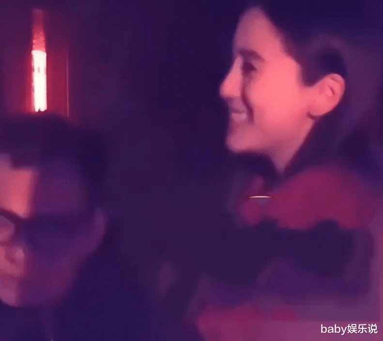 Angelababy|黄晓明和前妻杨颖深夜聚会，离婚后不避嫌，网友：有望复合
