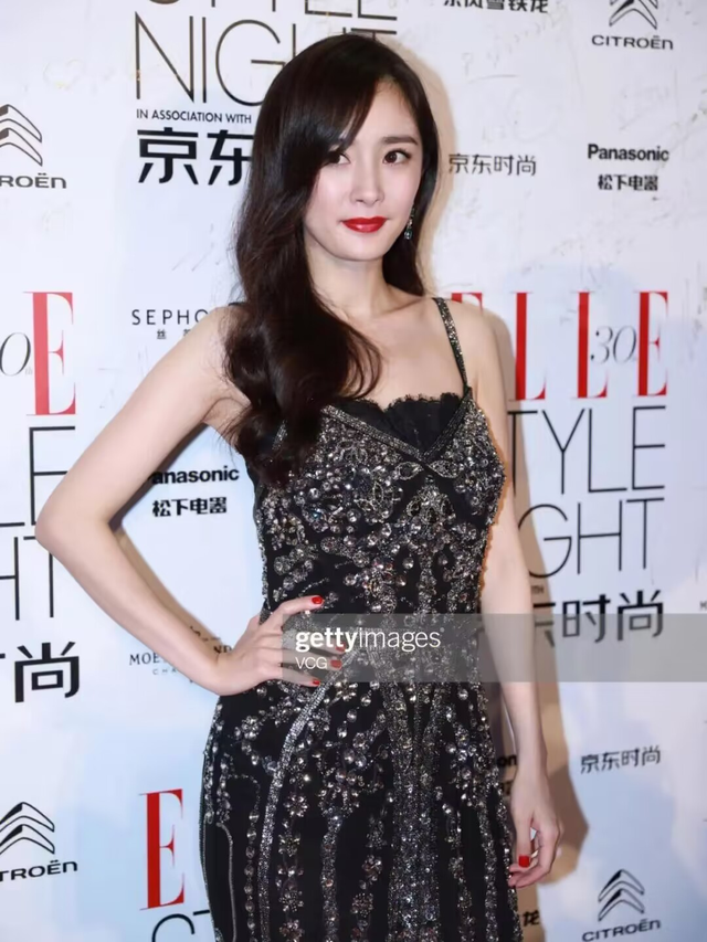 杨幂 杨幂的生图，真的美出天际！