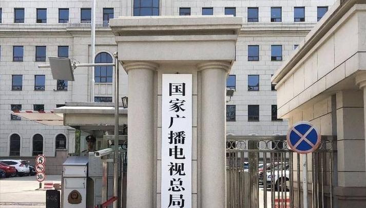 娱乐圈|女制片人张皓炘自曝曾与男演员睡觉,多名男星第一时间发文否认