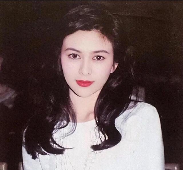 “不老女神”是假的!离开滤镜不忍直视,生图揭露人间真实!