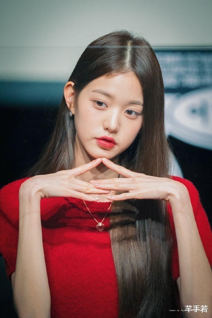 张元英|IVE张元英吃披萨的表情遭吐槽,粉丝觉得美,确实偷文化都能原谅