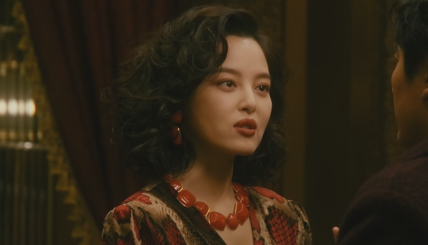 央视《繁花》收视率炸了,打了多少资方的脸,胡歌又赌对了