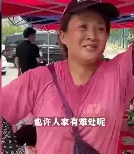 自助餐|盒饭姐亏大了!10元35个菜,因实惠成网红打卡点,老板后悔被捧红