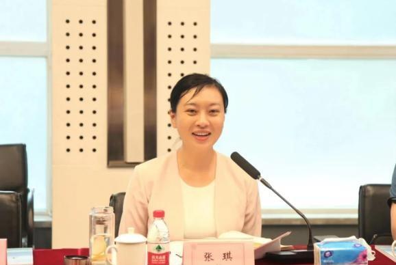 县长调任省委组织部办公室主任是升职吗？值不值得去？