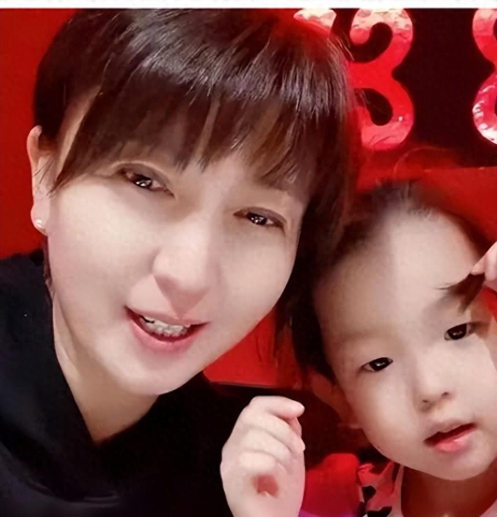 赵本山：我拯救了一个恶毒女人的演艺生涯，她却忘恩负义踩着我上位