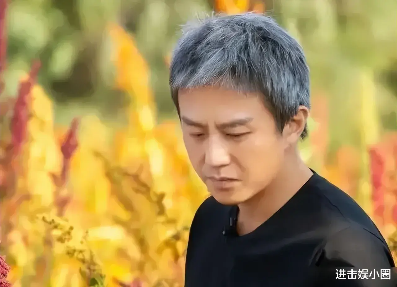 邓超时隔26天后首发文,头发苍白面色憔悴,抑郁症原因疑曝光