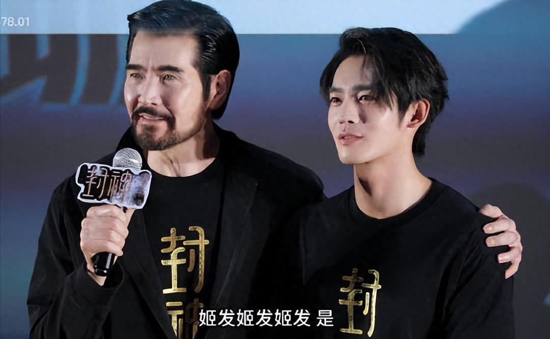 费翔|春晚“第一美男”,首次登台被封杀14年,年过60至今未婚!