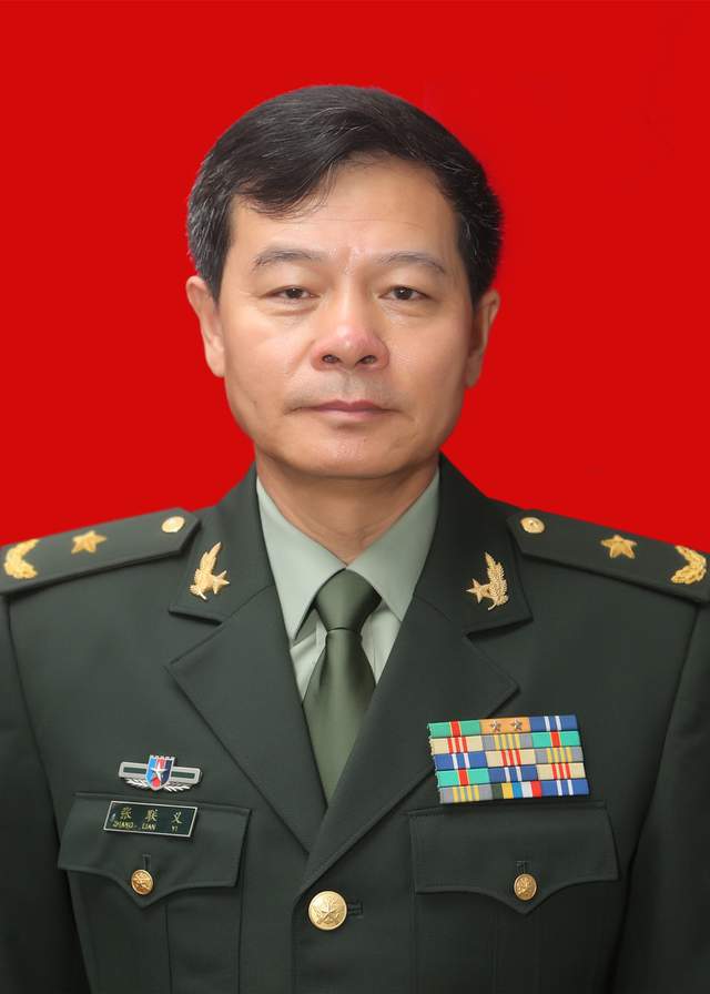 正军级的集团军少将军长,在任期结束后能当上省长吗?