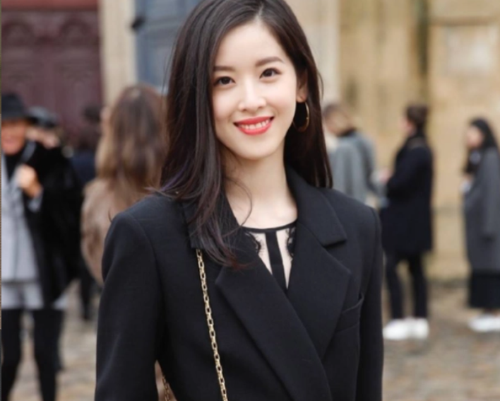 大学“校花”排名榜单公布，武大校花惹争议，清华校花备受认可