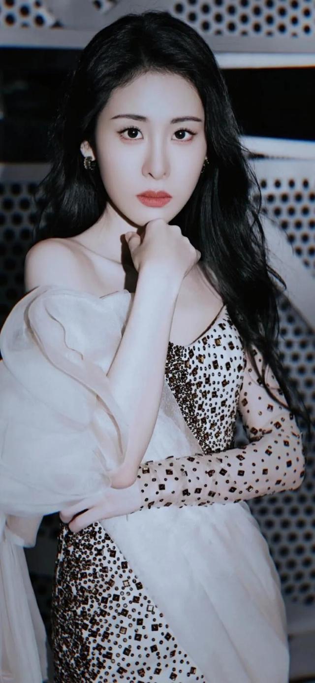 张碧晨|张碧晨,一张百灵鸟的歌喉