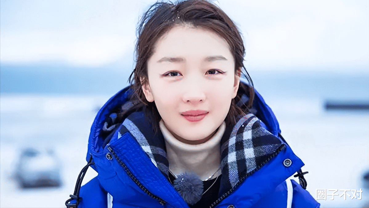 周冬雨“原形毕露”，葛优一脸无语看不下去，易立竞当年全说对了