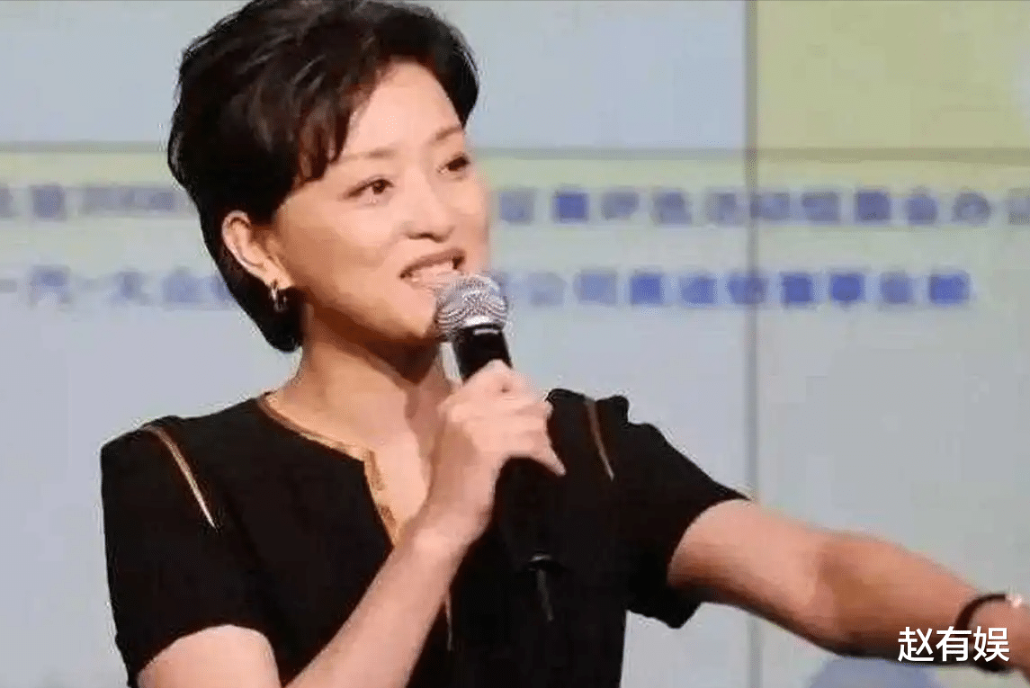 杨澜:我与老公早已无爱,若再在一块,对彼此都是不公正的