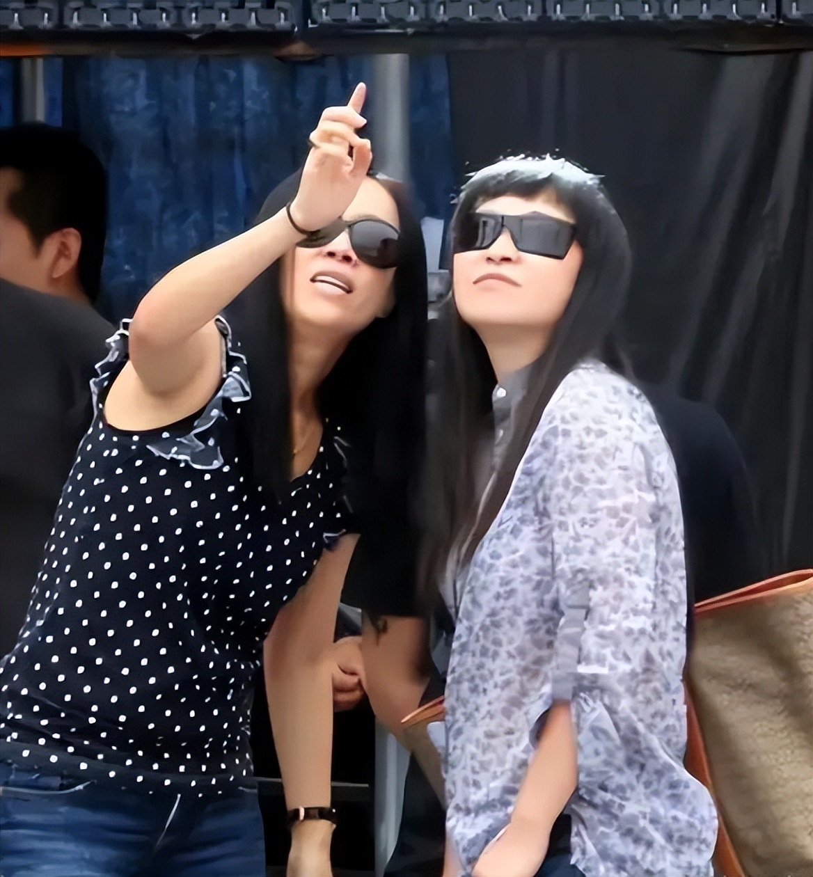 更多黑幕被曝出,《好声音》现场暗藏太阳旗,内娱明星集体失声