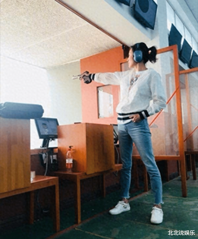 表面是演员,背地荣获二等功,是反恐专家,这些演员隐藏得好深