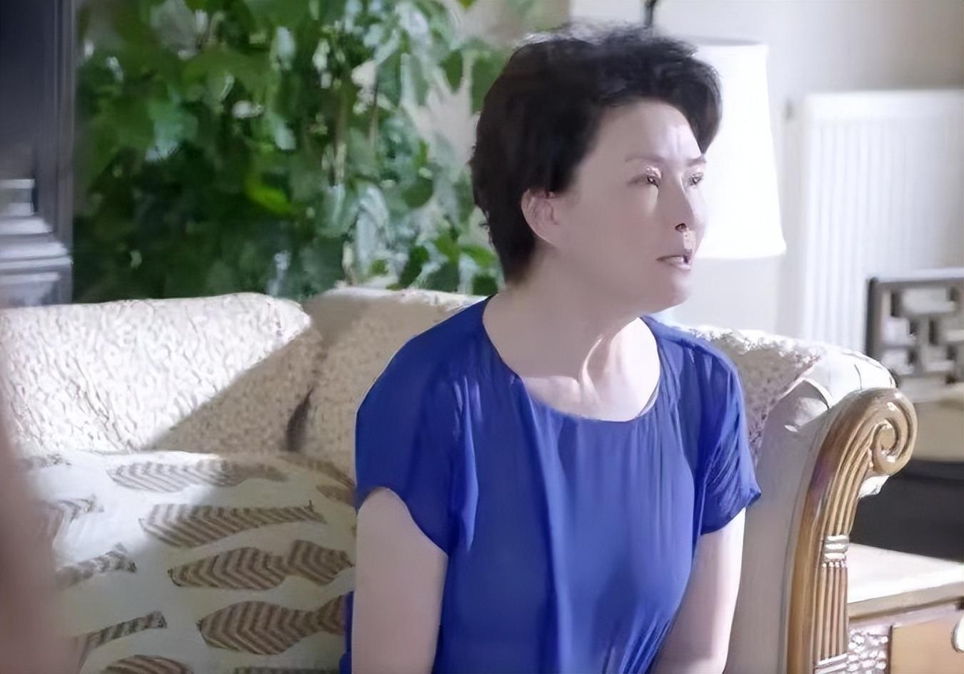 蒋雯丽|56岁蒋雯丽新剧演“女儿”,喊大8岁的朱茵“妈妈”!