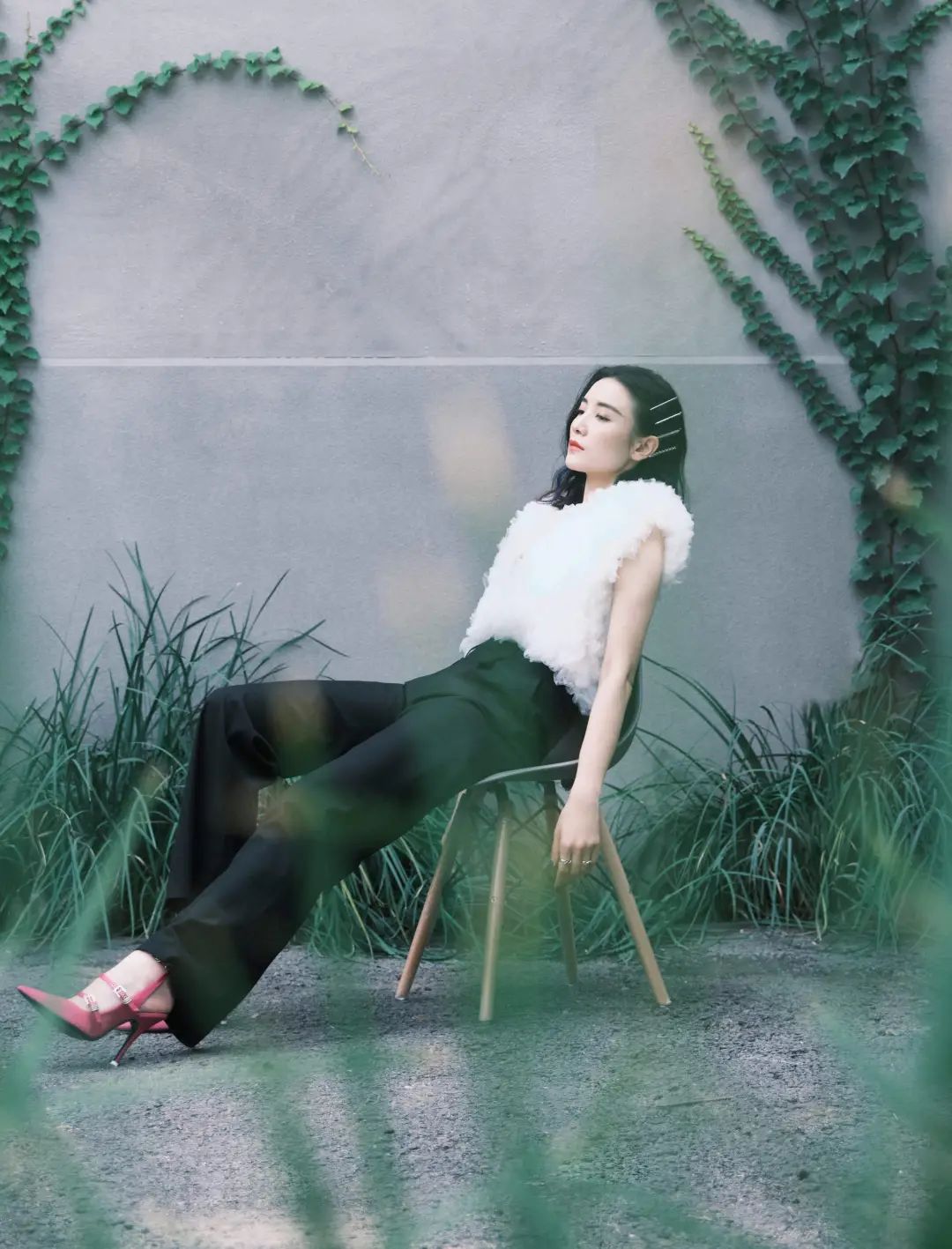 除了大嫂高叶之外，这5位开年爆火的“半老徐娘”， 长腿美背，越老越有韵味