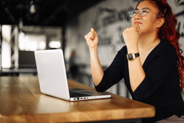 薪酬|两份工作，一份底薪100000元单休，一份底薪70000元，双休，你选择哪个？