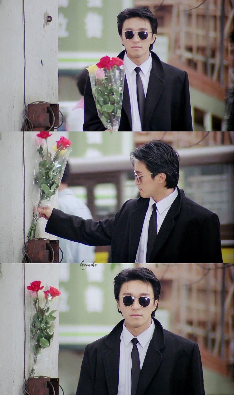 周星驰体验离子烫黑长直照片真“婀娜”！星爷扮女人正面照片并不少