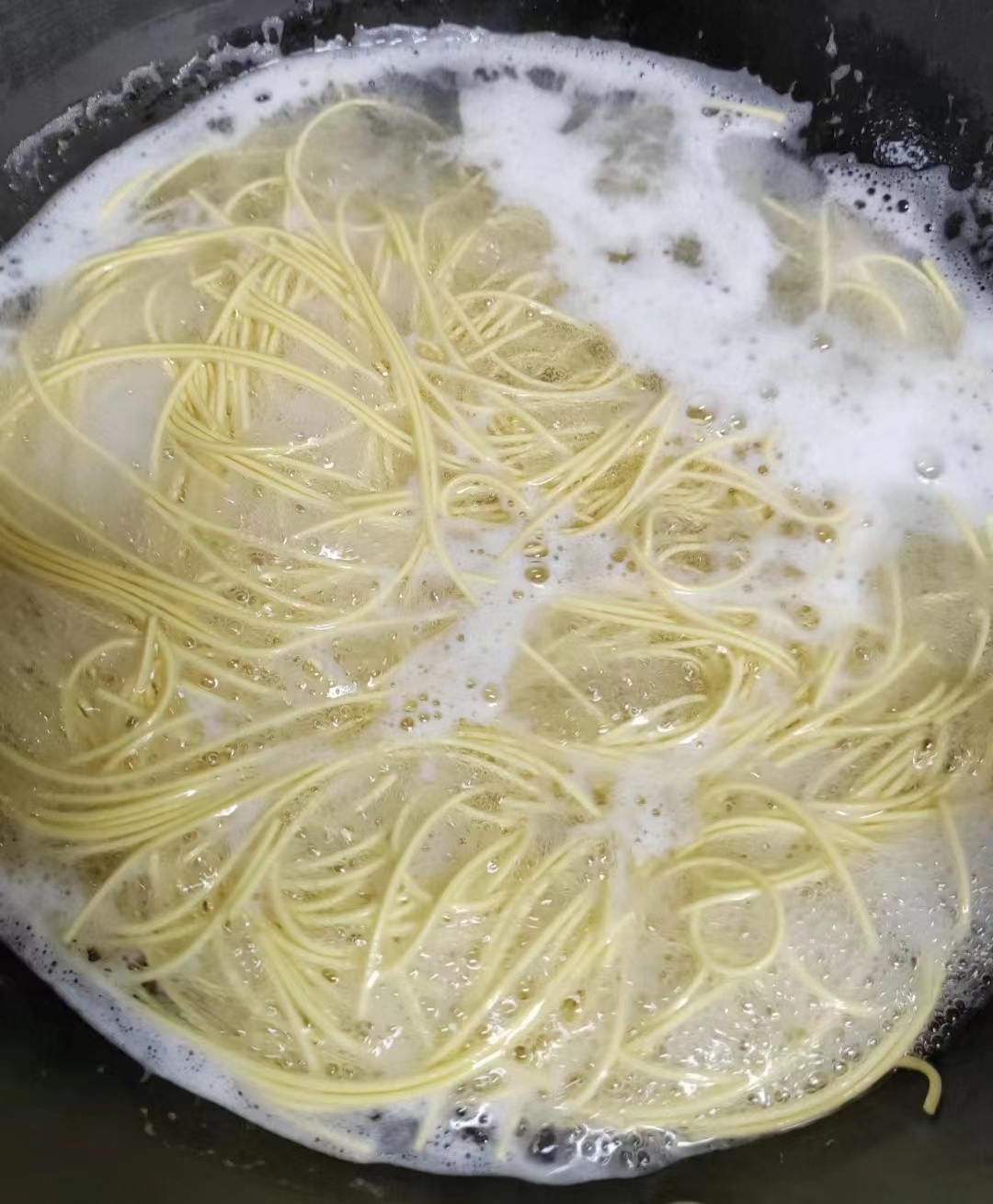 炒面|连吃一周也不腻的炒面做法,香气扑鼻,色泽诱人,不好吃算我输