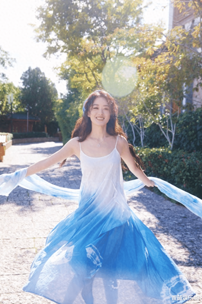 知名演员赵丽颖深夜发文:“感恩一路相伴”评论区沦陷