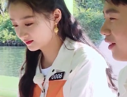 关晓彤|奔跑吧,主题很吸引人,关晓彤的可爱表现了出来