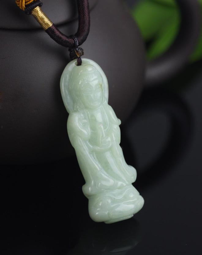 |李理谦:你知道佩戴玉器有什么风水讲究吗?玉石佩戴的风水禁忌!