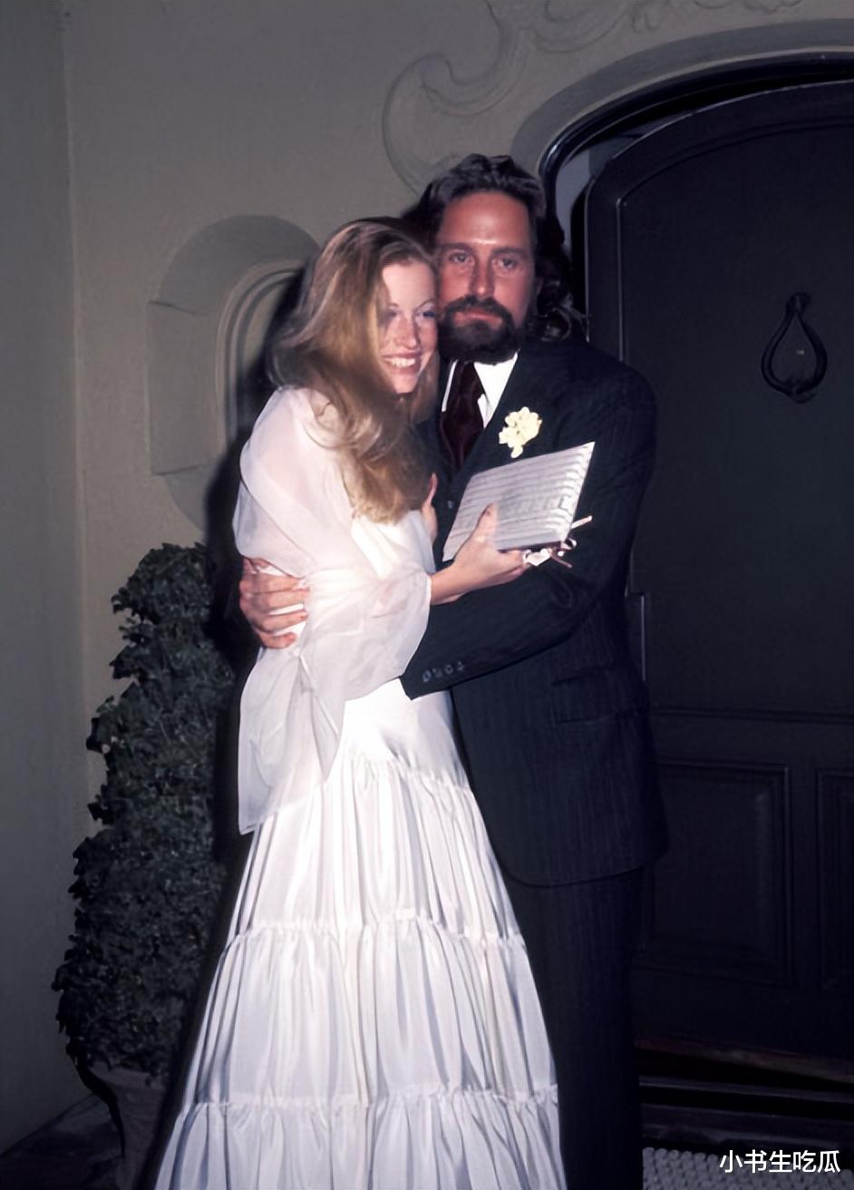 泽塔·琼斯：忍了花心老公23年，一双儿女都没能遗传她的高颜值