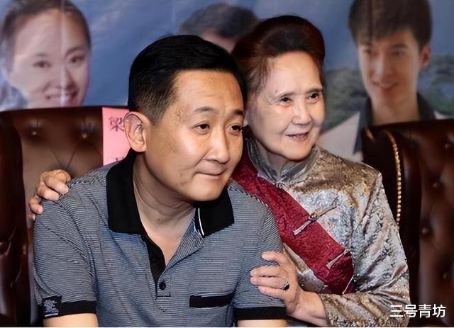 演员梁天：二婚娶孙凤英，婚后生一子，儿子成他的骄傲