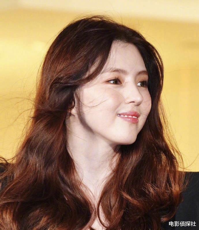 韩素希否认整容!直言是做了鼻炎手术还没消肿,网友并不买账