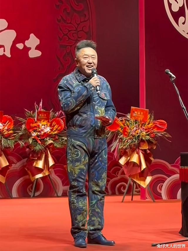 德云社于谦跨界整活,与某品牌强强联手,谦大爷乐的褶子都没了