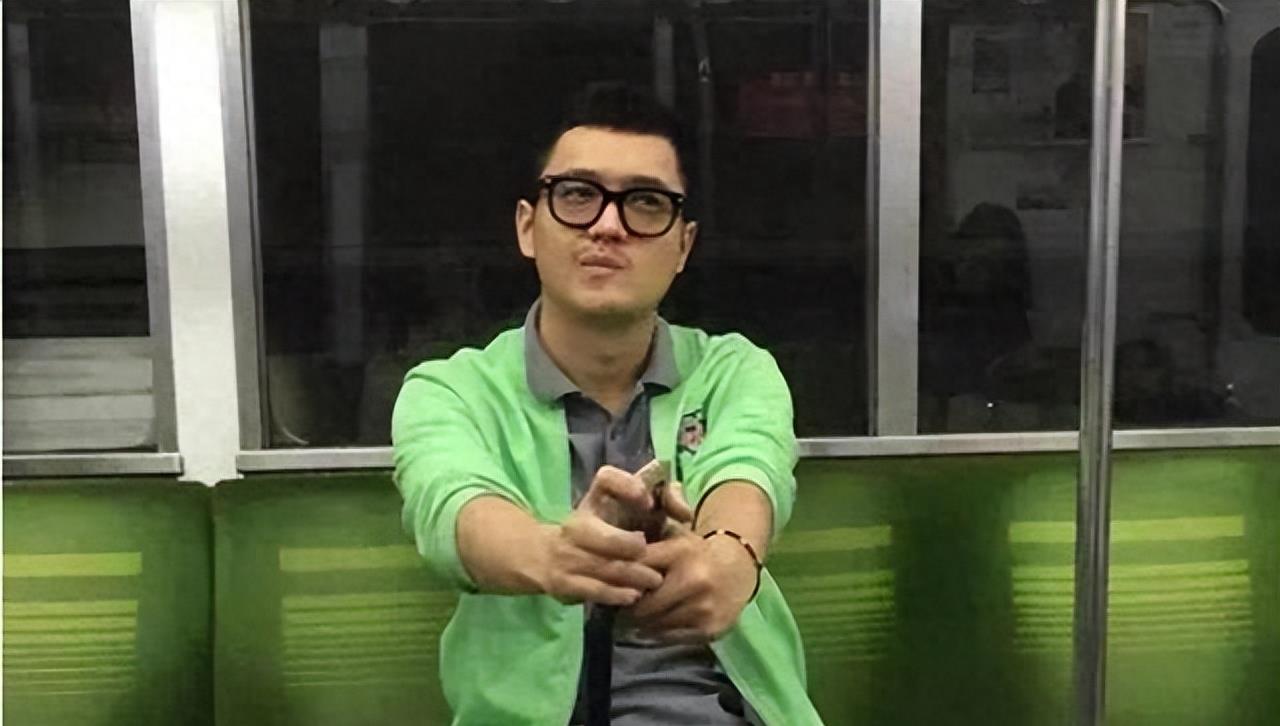 宋喆刑满释放后,公开挑衅王宝强,叫嚣自己凭本事泡到马蓉无需道歉