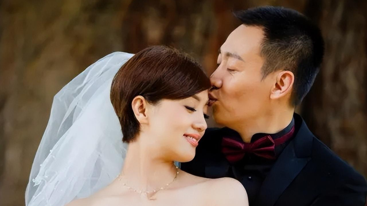 娱乐圈|娱乐圈难得的5个好男人，长着一张多情的脸，一生却只钟情于一人