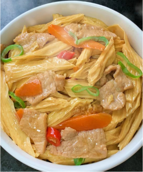 腐竹|秋冬交替，多给孩子吃这菜，10分钟搞定，解馋开胃，总吃不腻